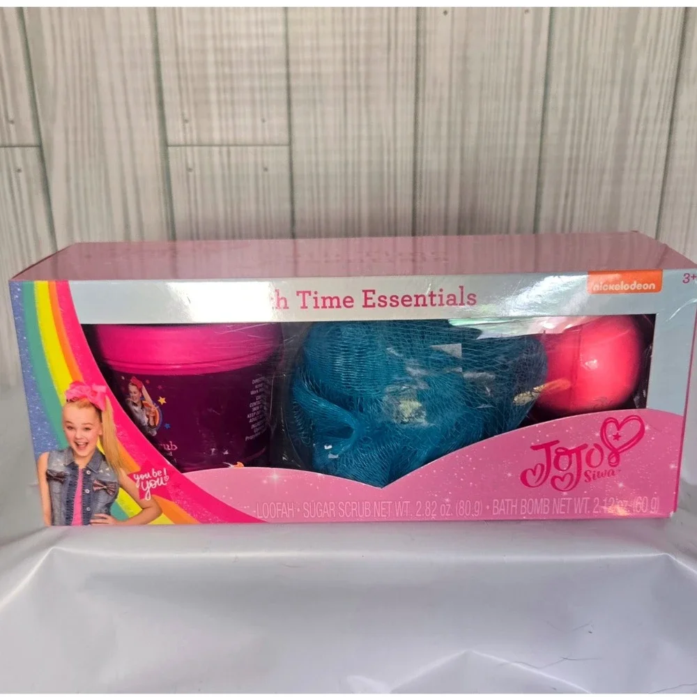 JoJo Siwa Bath Time Essentials Gift Set Sugar Scrub Loofah Bath Bomb Kids NIB